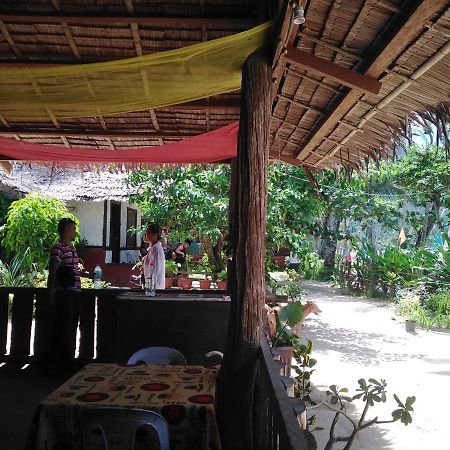 Why Not Restobar Cottages Сабанг Екстериор снимка